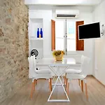 Апартаменти Charming Loft - Historical Center *